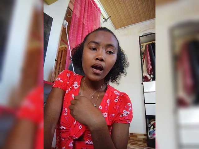 Stella11's BongaCams show and profile