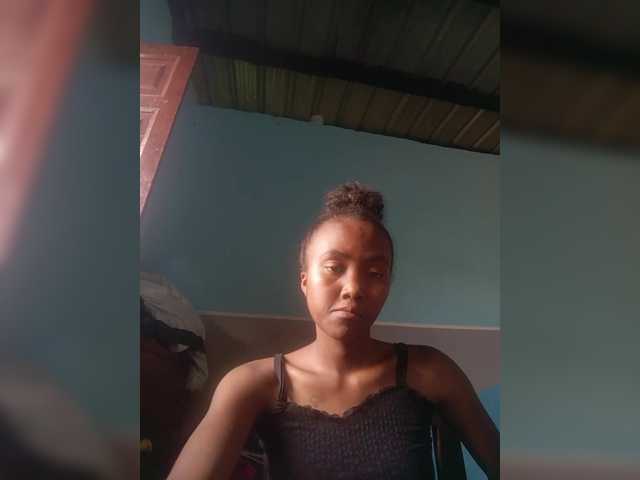 Stella11's BongaCams show and profile