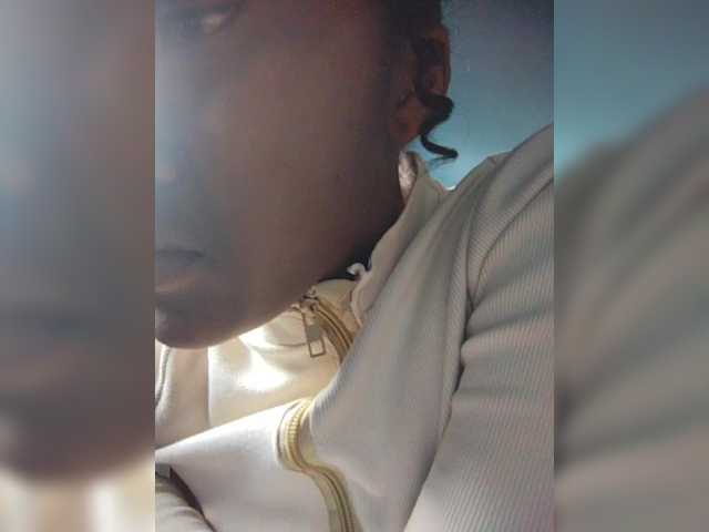 Stella11's BongaCams show and profile