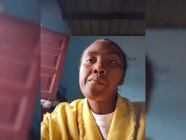 Stella11's BongaCams show and profile