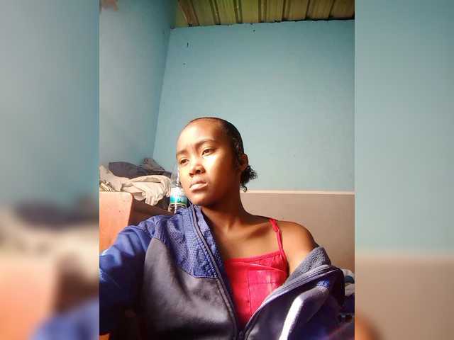 Stella11's BongaCams show and profile