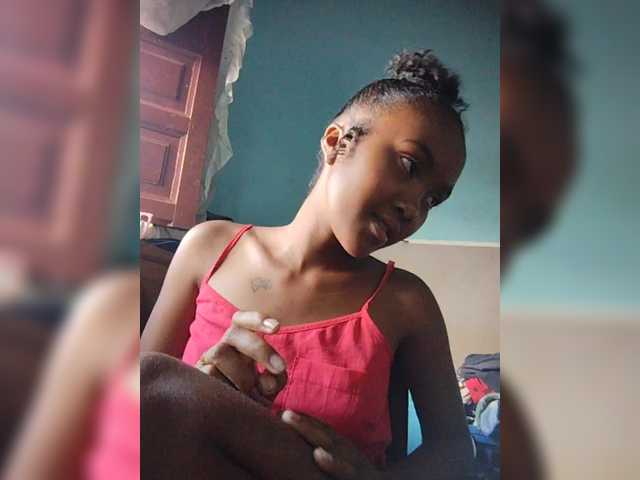 Stella11's BongaCams show and profile