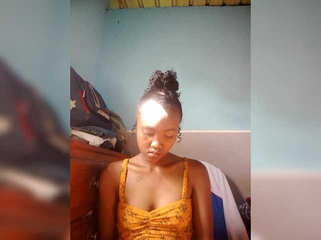 Stella11's BongaCams show and profile