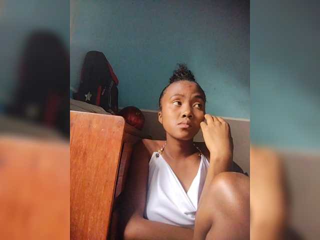 Stella11's BongaCams show and profile