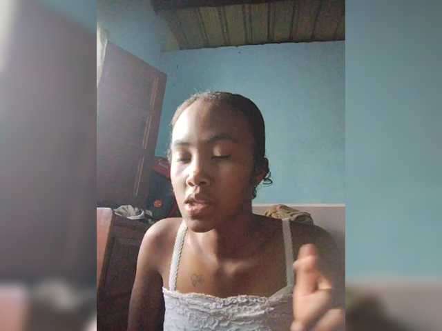 Stella11's BongaCams show and profile