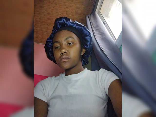 Stella11's BongaCams show and profile