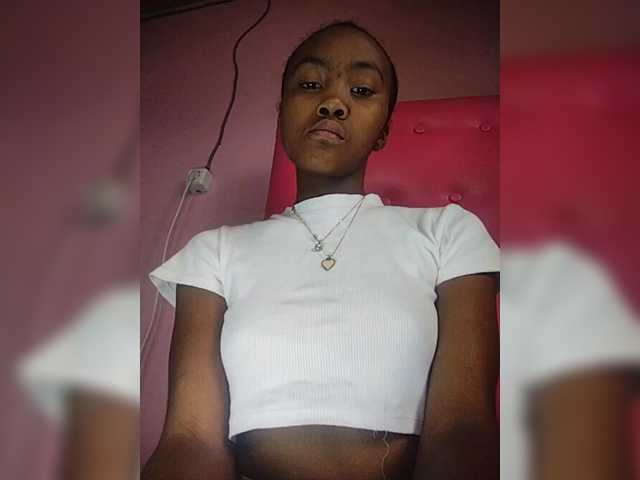 Stella11's BongaCams show and profile