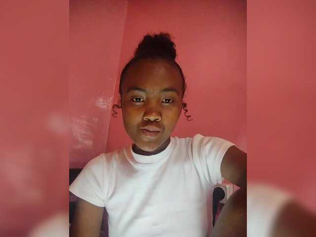 Stella11's BongaCams show and profile