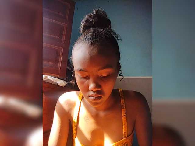 Stella11's BongaCams show and profile