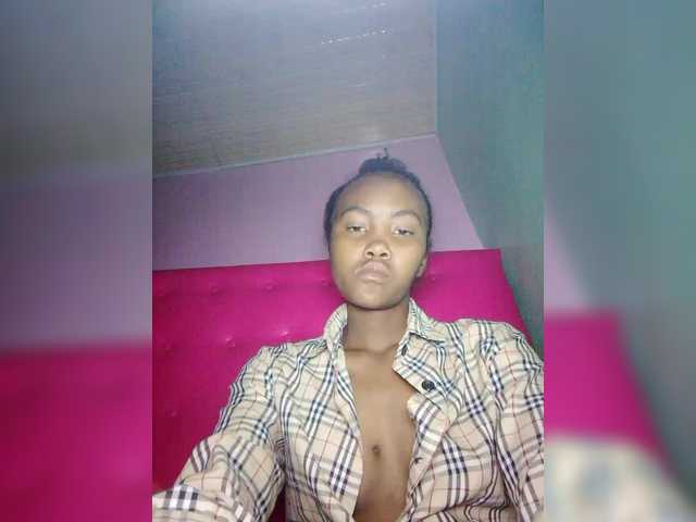 Stella11's BongaCams show and profile