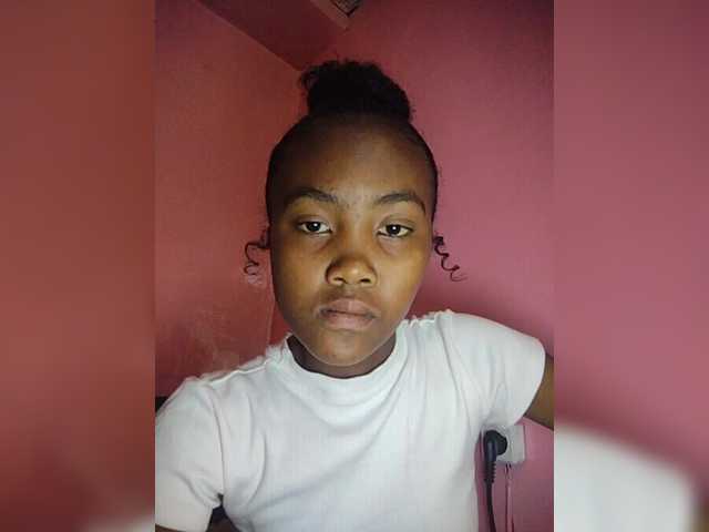 Stella11's BongaCams show and profile