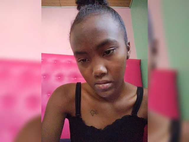 Stella11's BongaCams show and profile