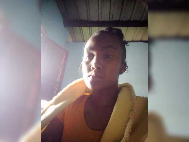 Stella11's BongaCams show and profile