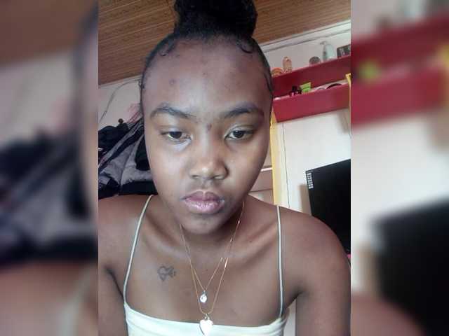 Stella11's BongaCams show and profile