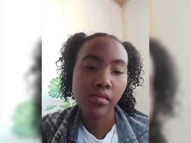 Stella11's BongaCams show and profile