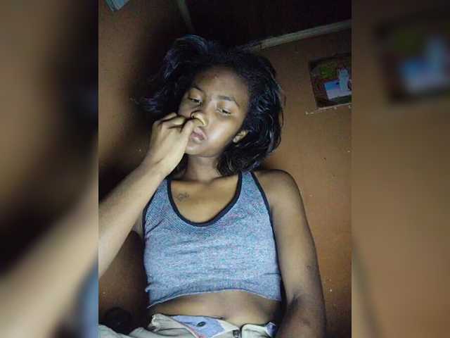 Stella11's BongaCams show and profile