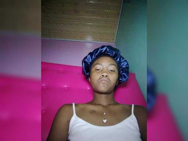 Stella11's BongaCams show and profile