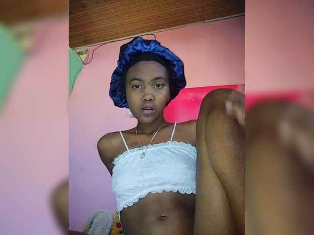 Stella11's BongaCams show and profile