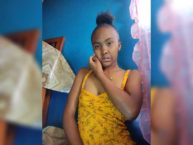 Stella11's BongaCams show and profile