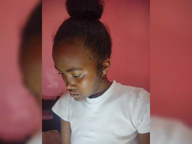 Stella11's BongaCams show and profile