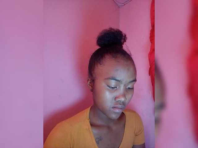 Stella11's BongaCams show and profile