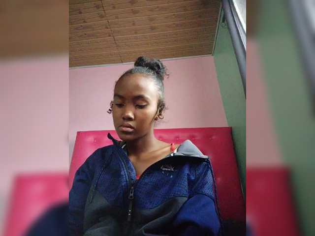 Stella11's BongaCams show and profile