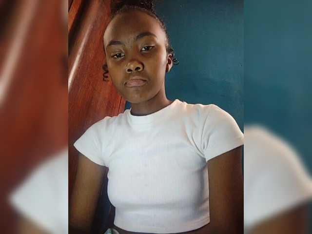 Stella11's BongaCams show and profile