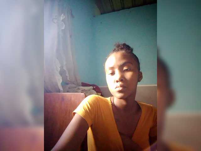 Stella11's BongaCams show and profile