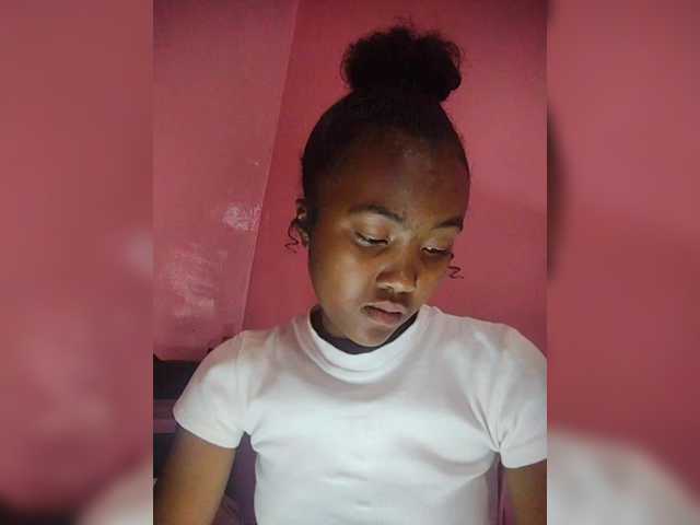 Stella11's BongaCams show and profile