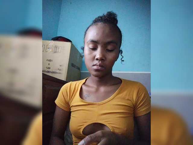 Stella11's BongaCams show and profile