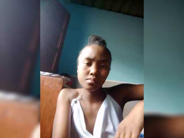 Stella11's BongaCams show and profile