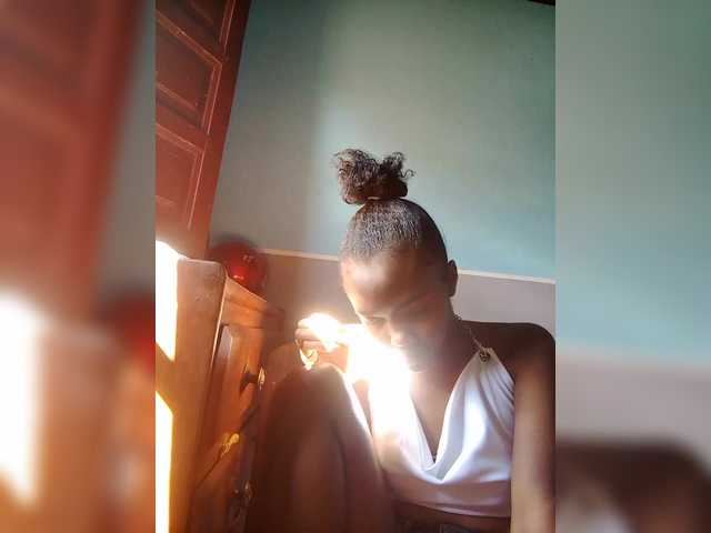 Stella11's BongaCams show and profile