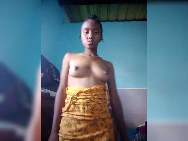 Stella11's BongaCams show and profile