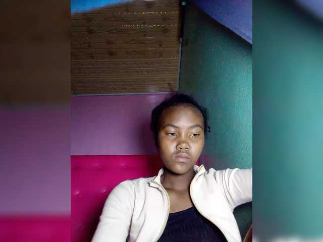 Stella11's BongaCams show and profile