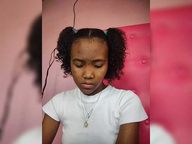 Stella11's BongaCams show and profile