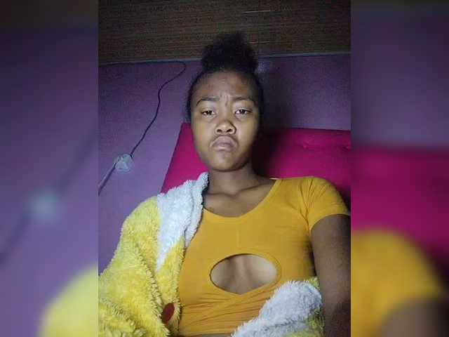 Stella11's BongaCams show and profile