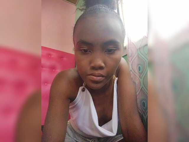 Stella11's BongaCams show and profile