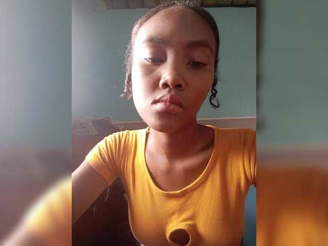 Stella11's BongaCams show and profile