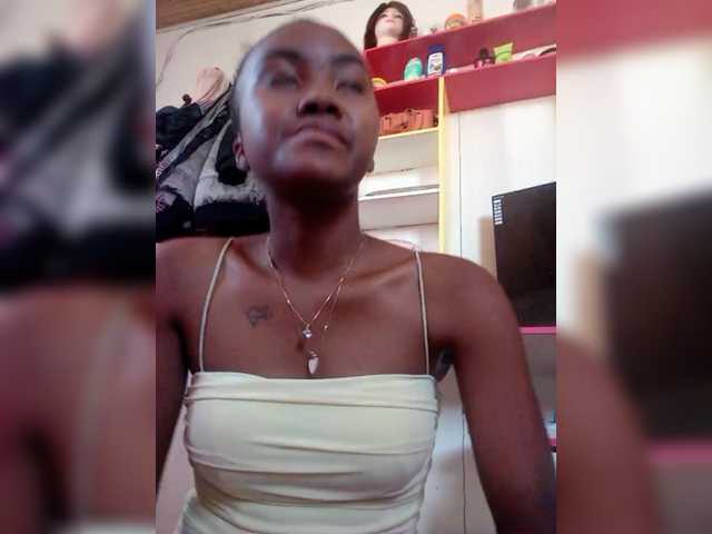 Stella11's BongaCams show and profile