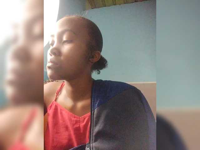 Stella11's BongaCams show and profile