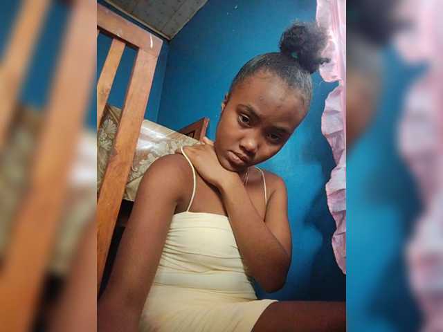 Stella11's BongaCams show and profile