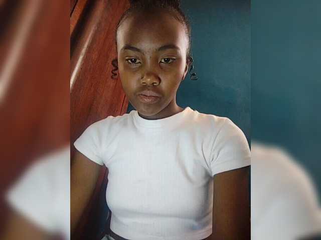 Stella11's BongaCams show and profile