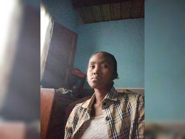 Stella11's BongaCams show and profile