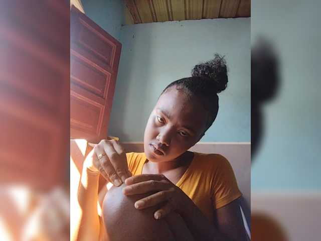 Stella11's BongaCams show and profile