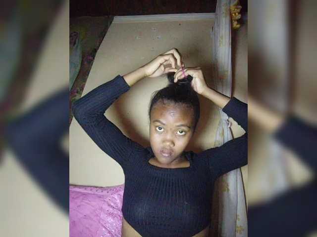 Stella11's BongaCams show and profile