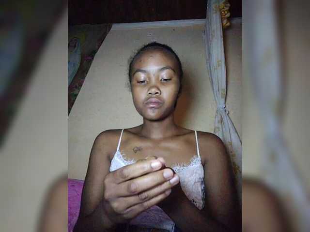 Stella11's BongaCams show and profile