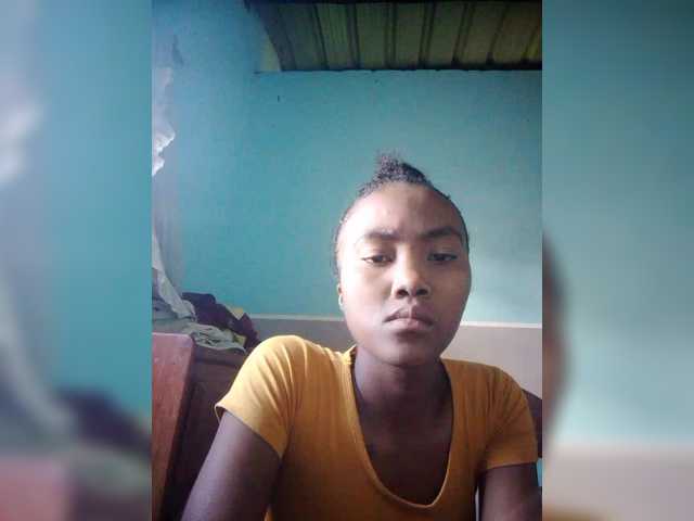 Stella11's BongaCams show and profile