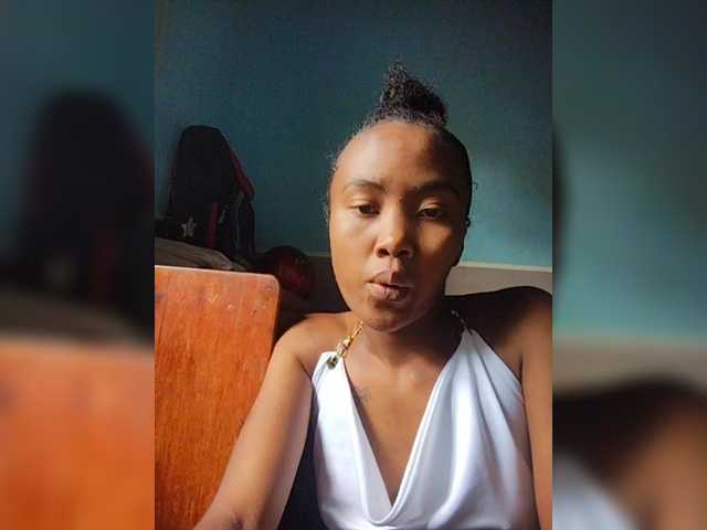 Stella11's BongaCams show and profile