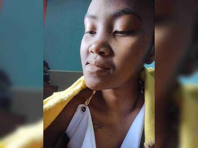 Stella11's BongaCams show and profile