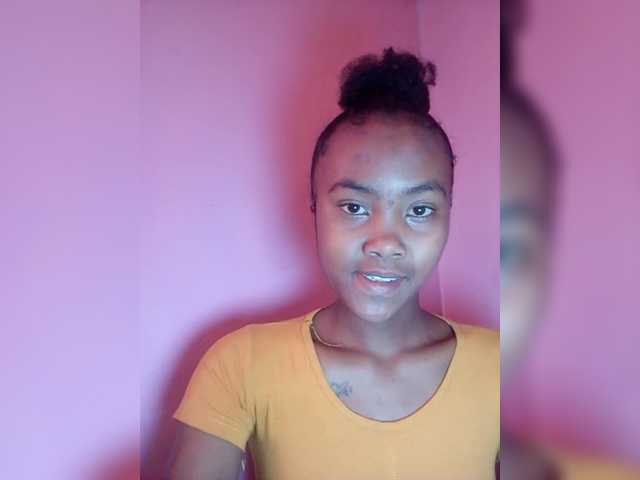 Stella11's BongaCams show and profile